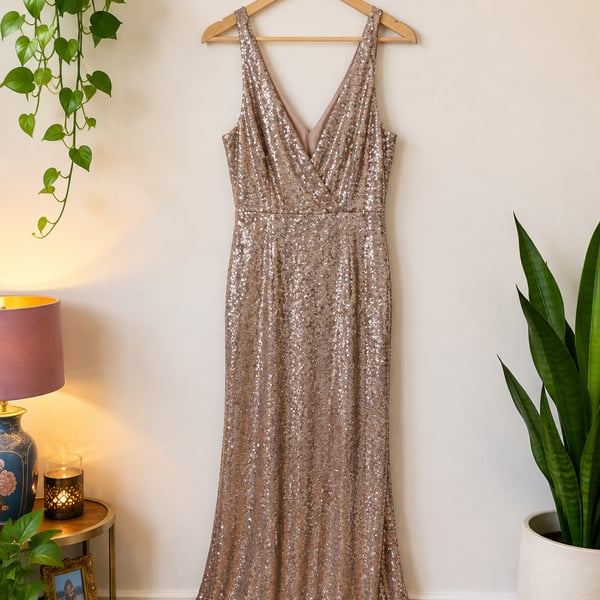 Lulus Gold Sequin V-Neck Maxi Formal Evening Dress Size Medium