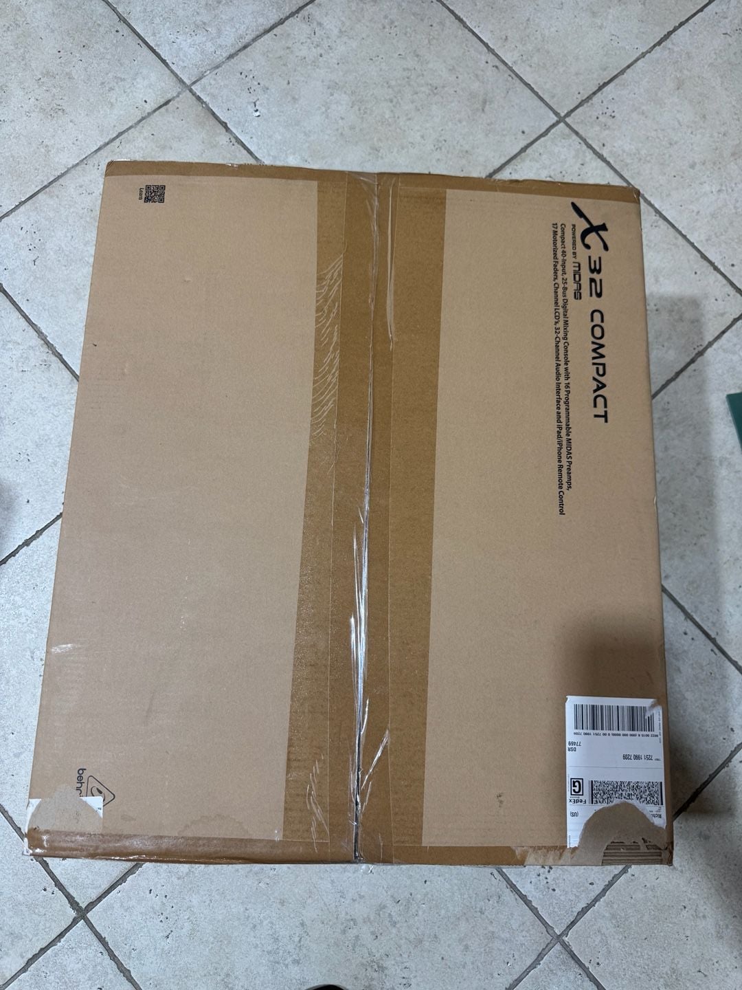 Behringer X32 COMPACT 40-Channel Digital Mixer. NEW UNOPENED 3