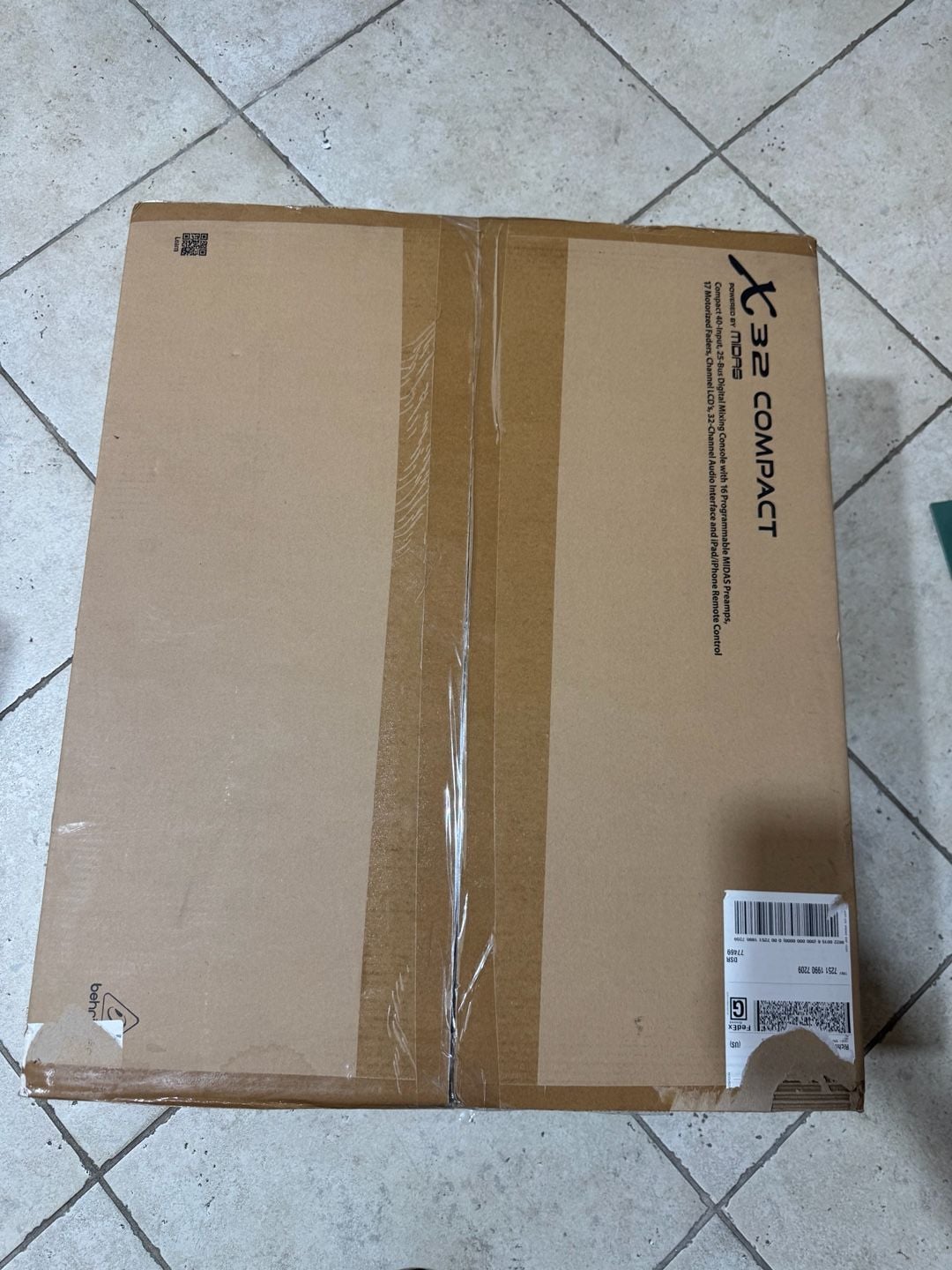 Behringer X32 COMPACT 40-Channel Digital Mixer. NEW UNOPENED 4