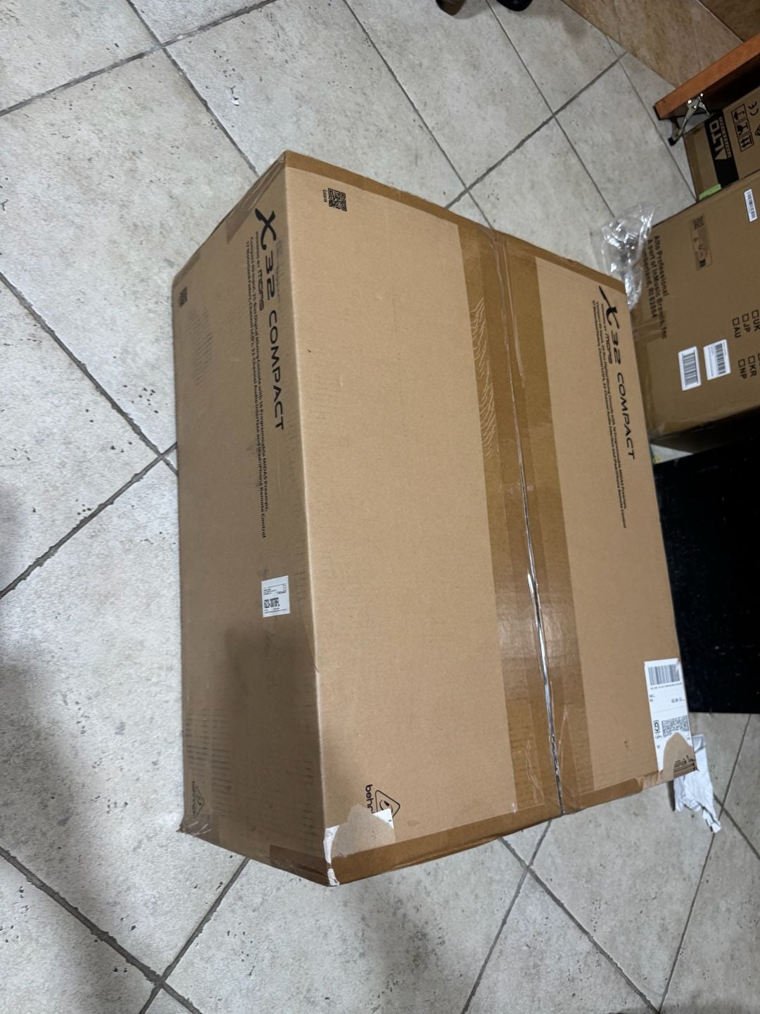 Behringer X32 COMPACT 40-Channel Digital Mixer. NEW UNOPENED 6