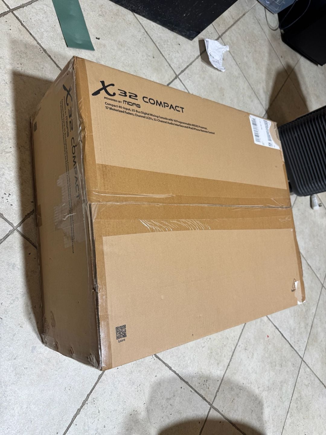 Behringer X32 COMPACT 40-Channel Digital Mixer. NEW UNOPENED 8