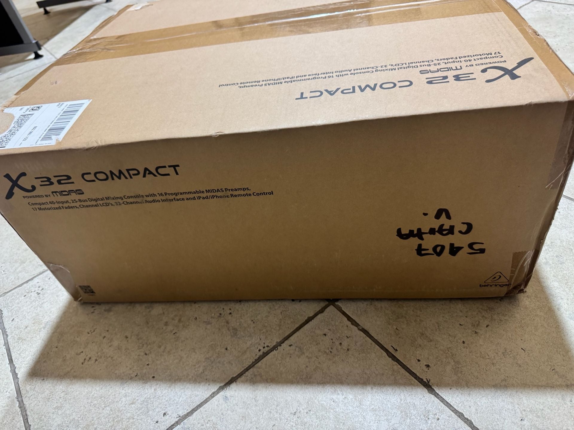 Behringer X32 COMPACT 40-Channel Digital Mixer. NEW UNOPENED 12