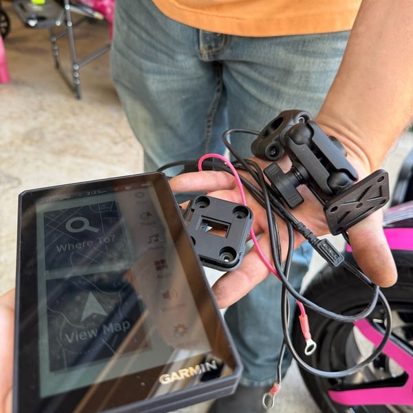 Garmin Zumo XT Motorcycle GPS Navigator with Mount and Wiring
