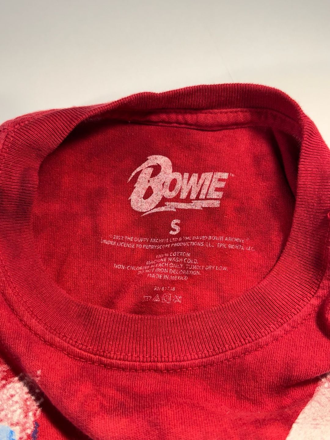 David Bowie Aladdin Sane Red Tie-Dye T-Shirt Size Small 5