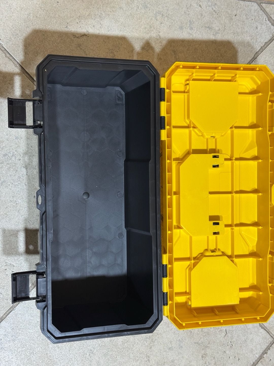 Deli 20-Inch Plastic Tool Box with Double Locks, Yellow and Black, DL432620 8