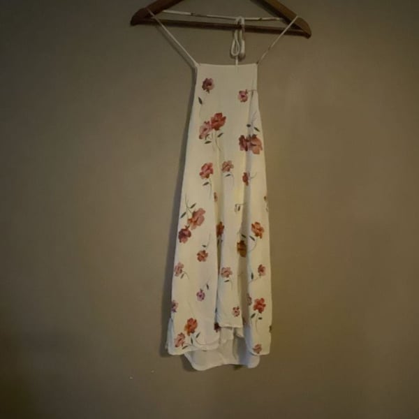 Cozy Casual  White Floral Halter Neck Open Back Mini Dress Size S