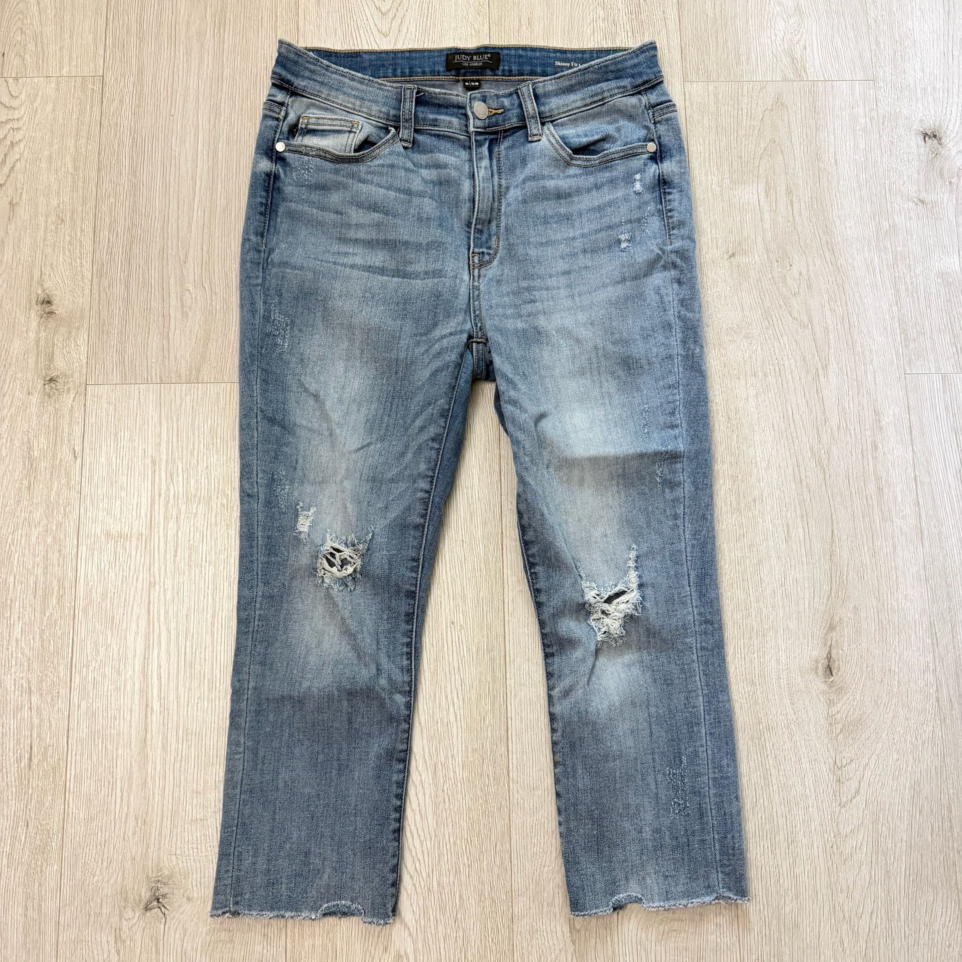 Judy Blue Skinny Fit Capri Distressed Jeans 2