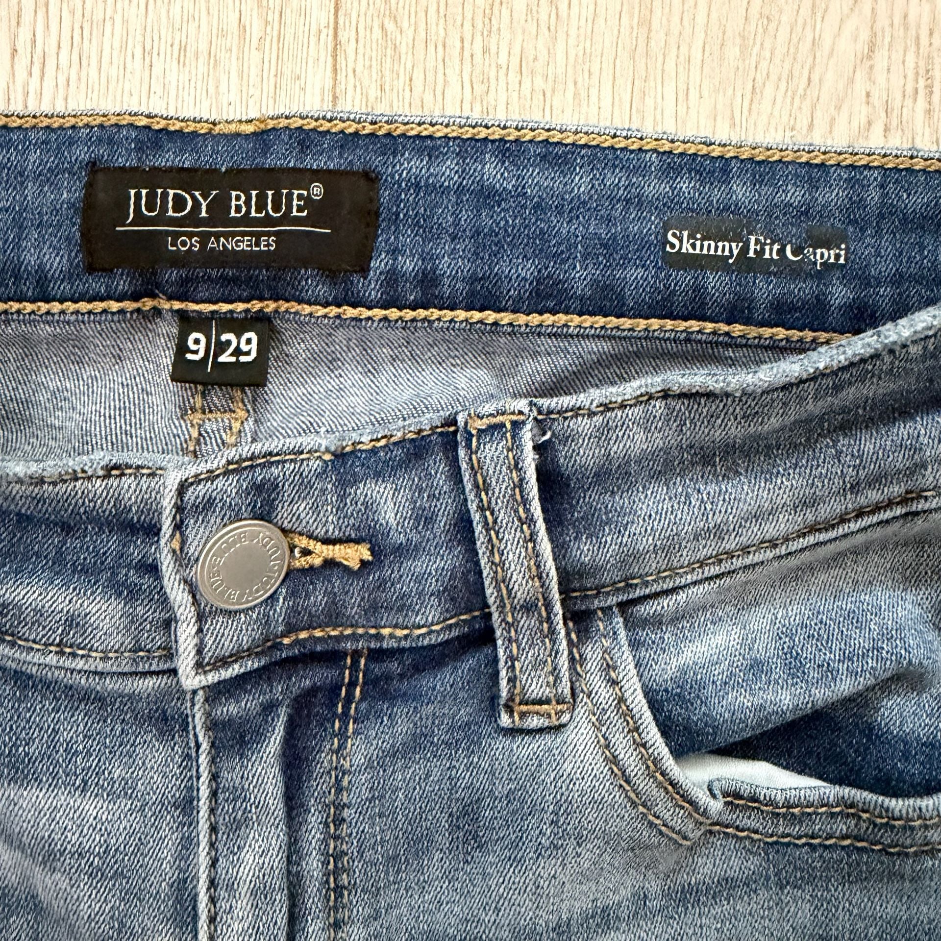 Judy Blue Skinny Fit Capri Distressed Jeans 3