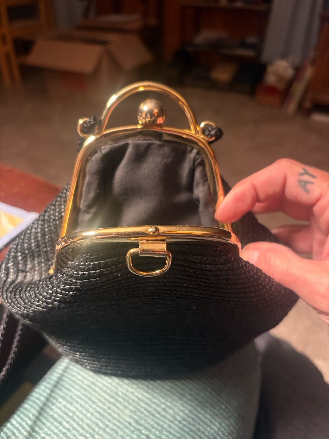 Vintage Black Woven Straw Crossbody Evening Bag with Gold Kiss Lock Frame 3
