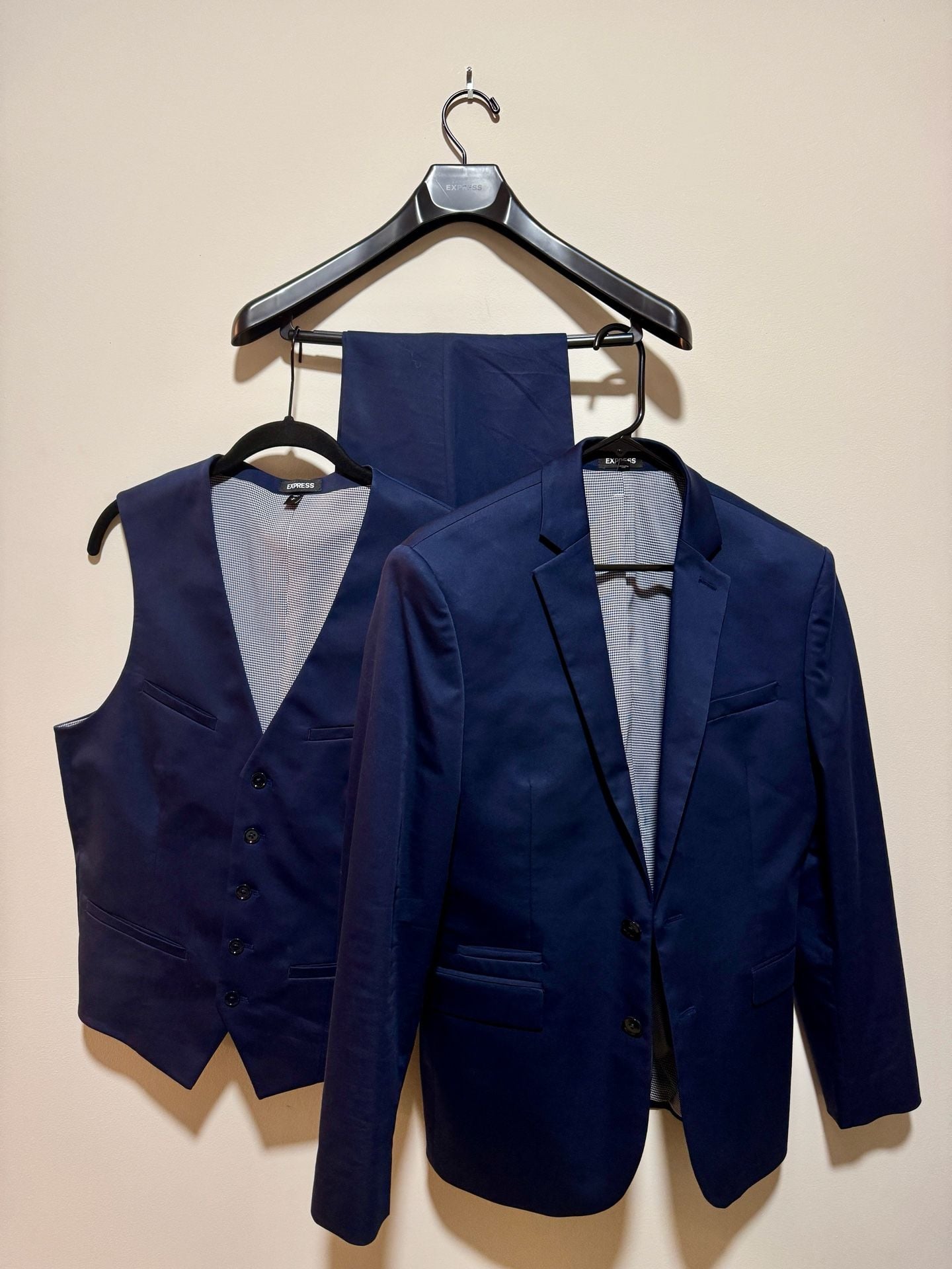 Express Men’s Navy Slim Fit 3-Piece Suit 36S / 28x30 Stretch+ 1
