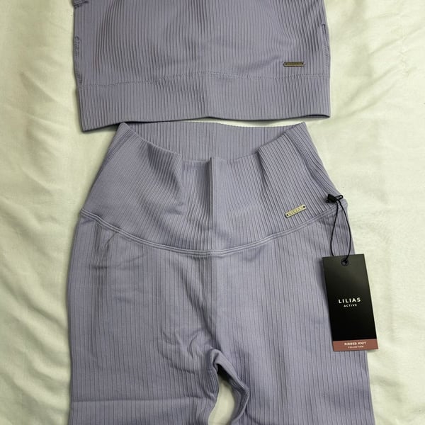 Lilias Active Ribbed Knit Set Lilac Longline Sports Bra and Bike Shorts Small