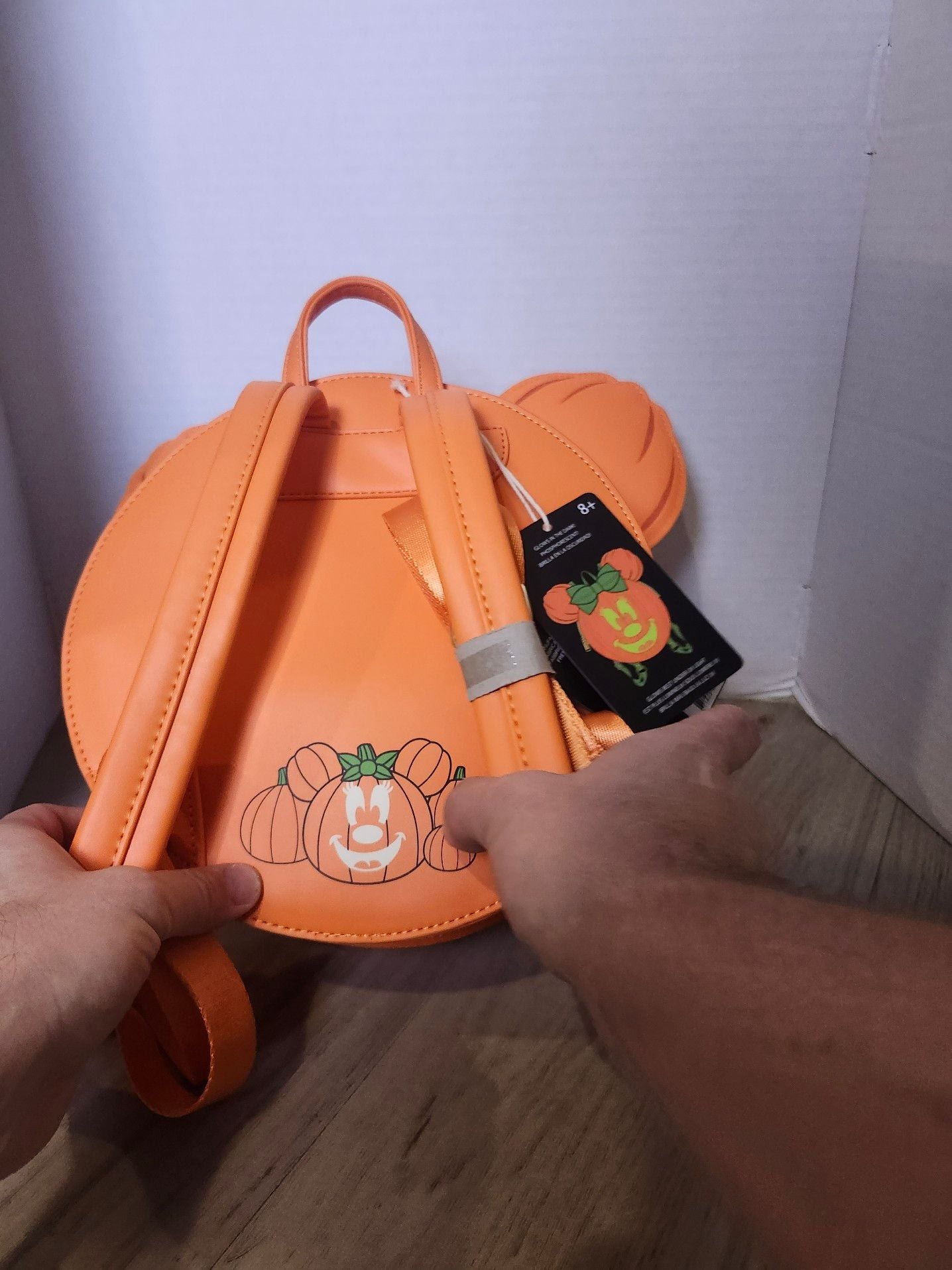 Loungefly Disney Minnie Mouse Pumpkin Glow in the Dark Mini Backpack 2