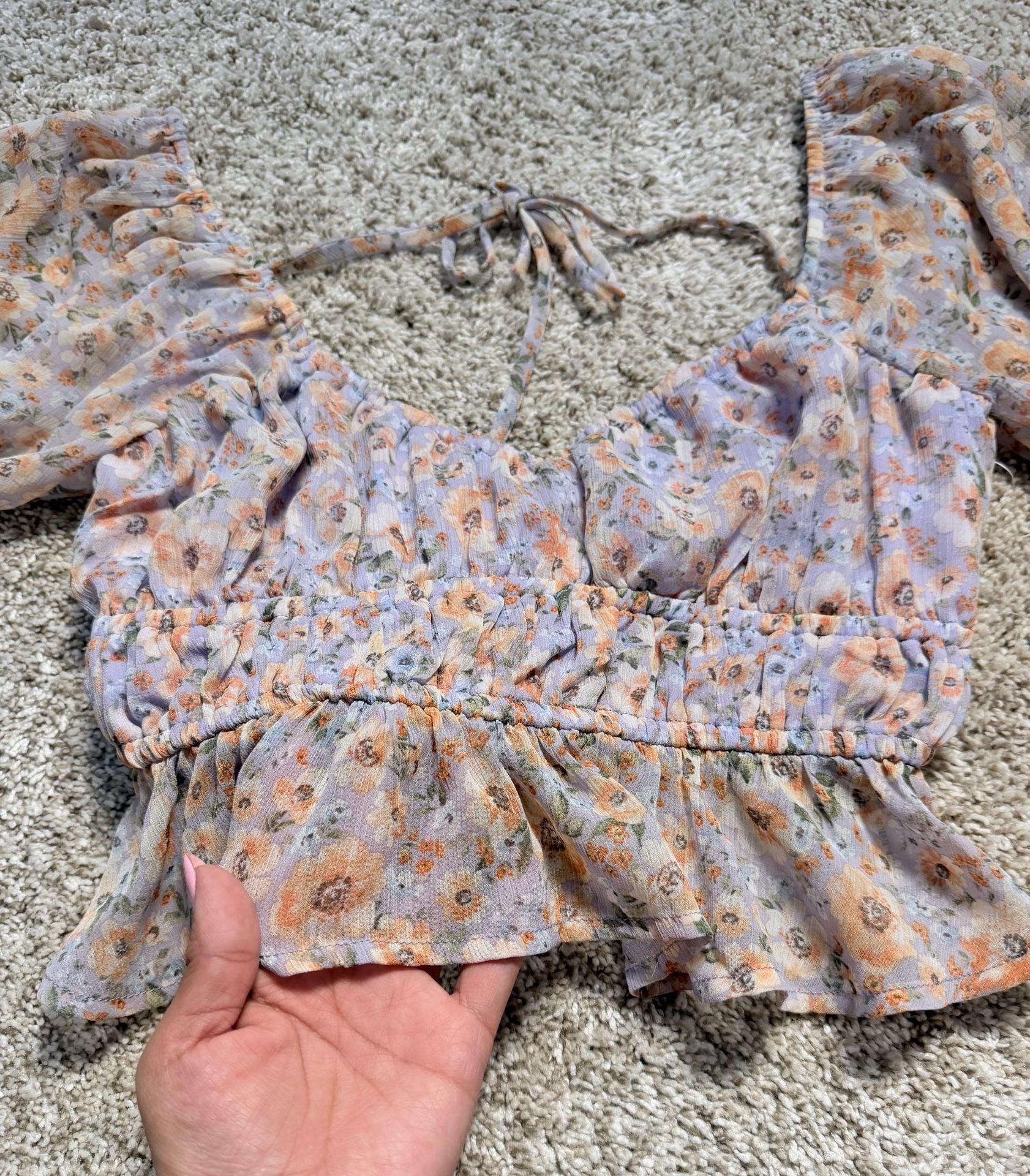 Altar'd State Floral Short Sleeve Smocked Crop Top Size XS 4