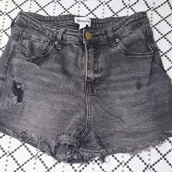 Abound Womens Size 31 Black Distressed Denim Shorts High Rise Cutoff Raw Hem
