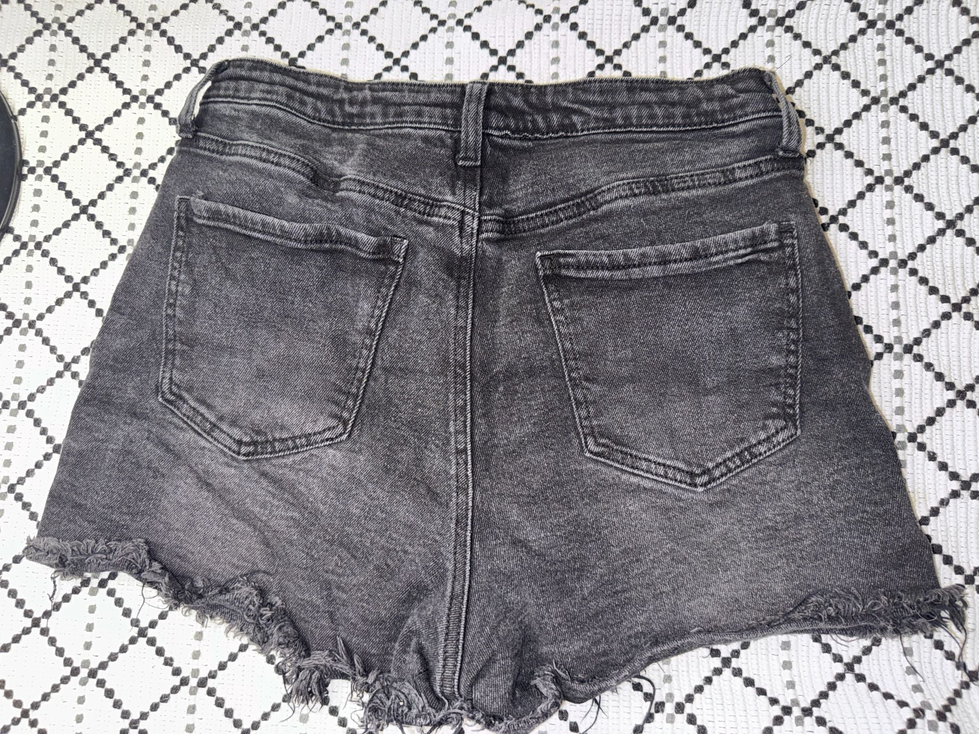 Abound Womens Size 31 Black Distressed Denim Shorts High Rise Cutoff Raw Hem 8