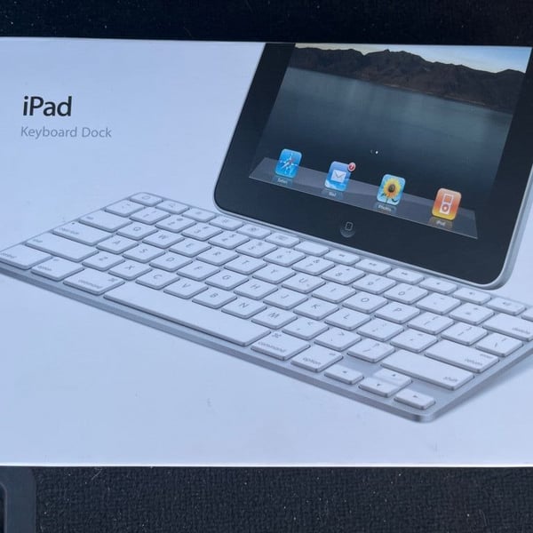 New in box, Apple iPad Keyboard Dock white