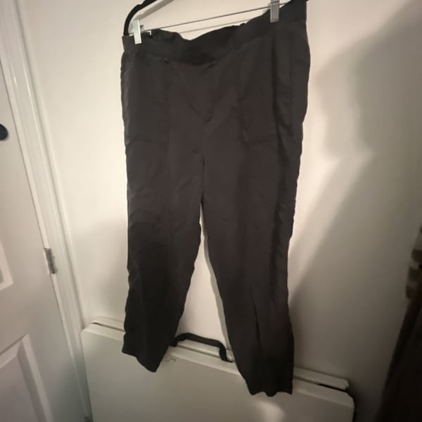 Loft Outlet Black Pull-On Ankle Pants Size L