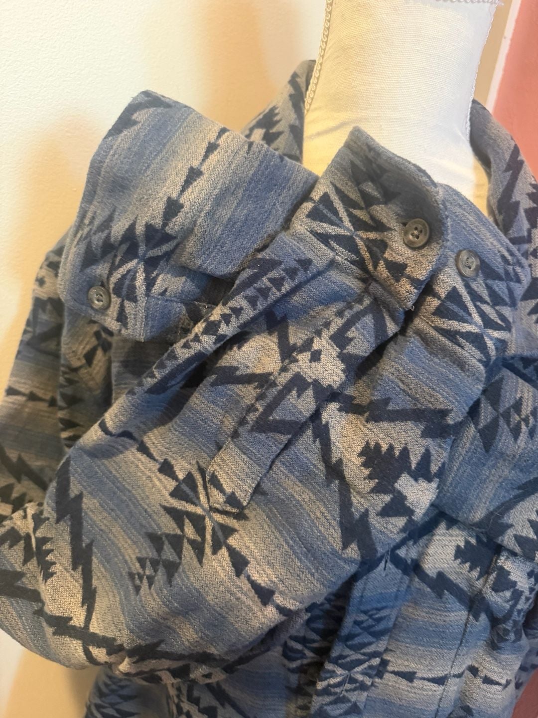 Pendleton Men's Marshall Super Soft Southwestern Shirt Trapper Peak Blue 6