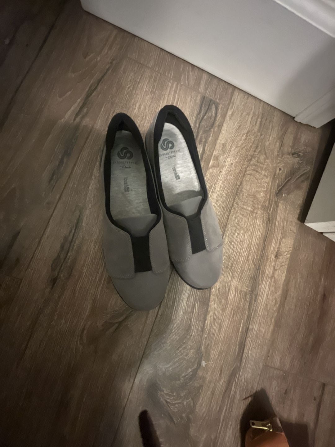 Clarks Cloudsteppers Ayla Band Grey Slip-On Comfort Shoes 6 1/2 W NWT 2
