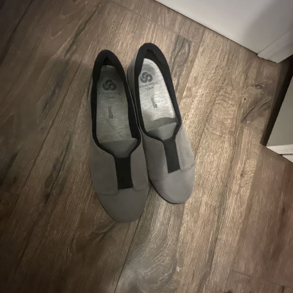 Clarks Cloudsteppers Ayla Band Grey Slip-On Comfort Shoes 6 1/2 W NWT