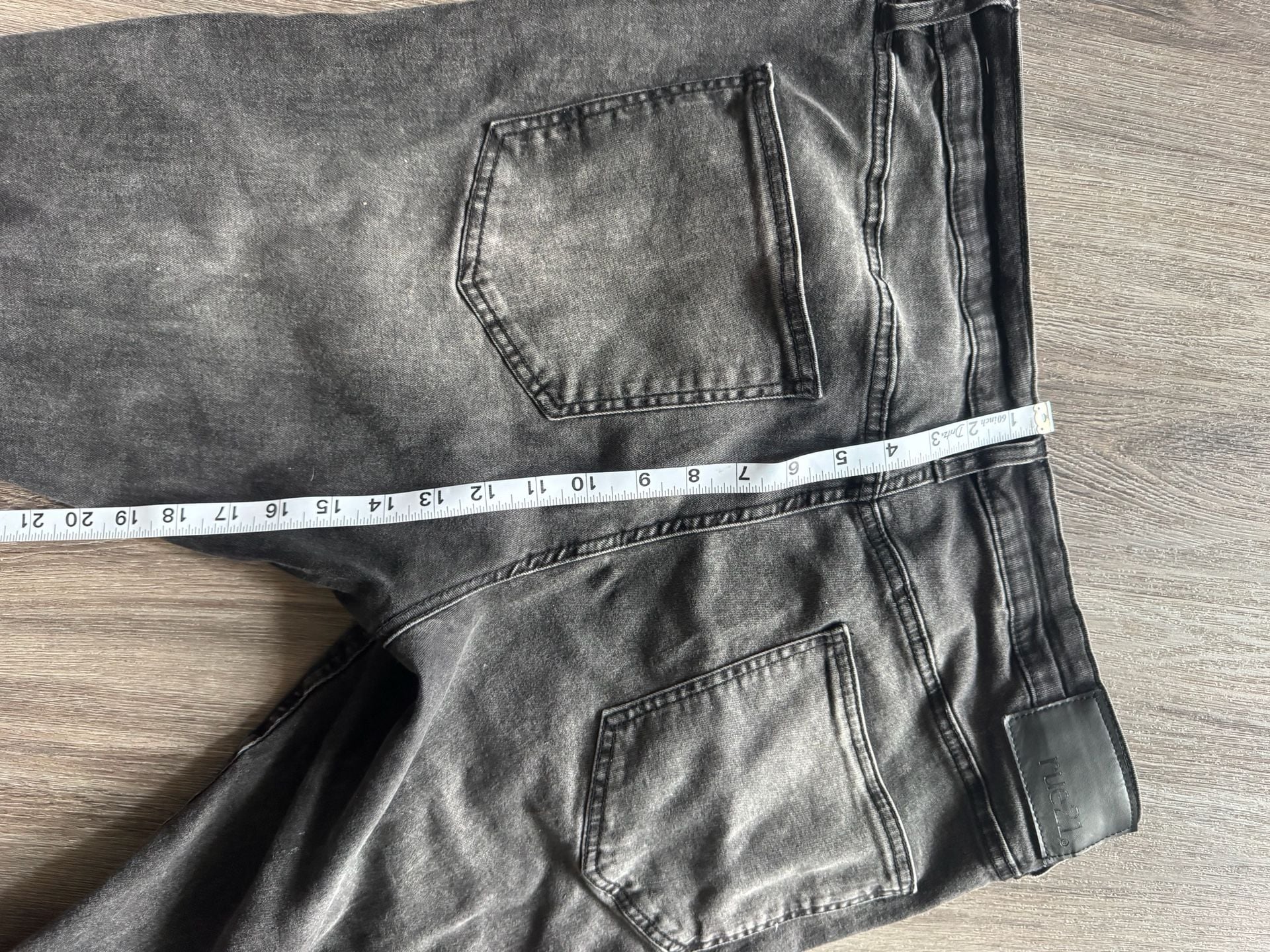 Product thumbnail 4
