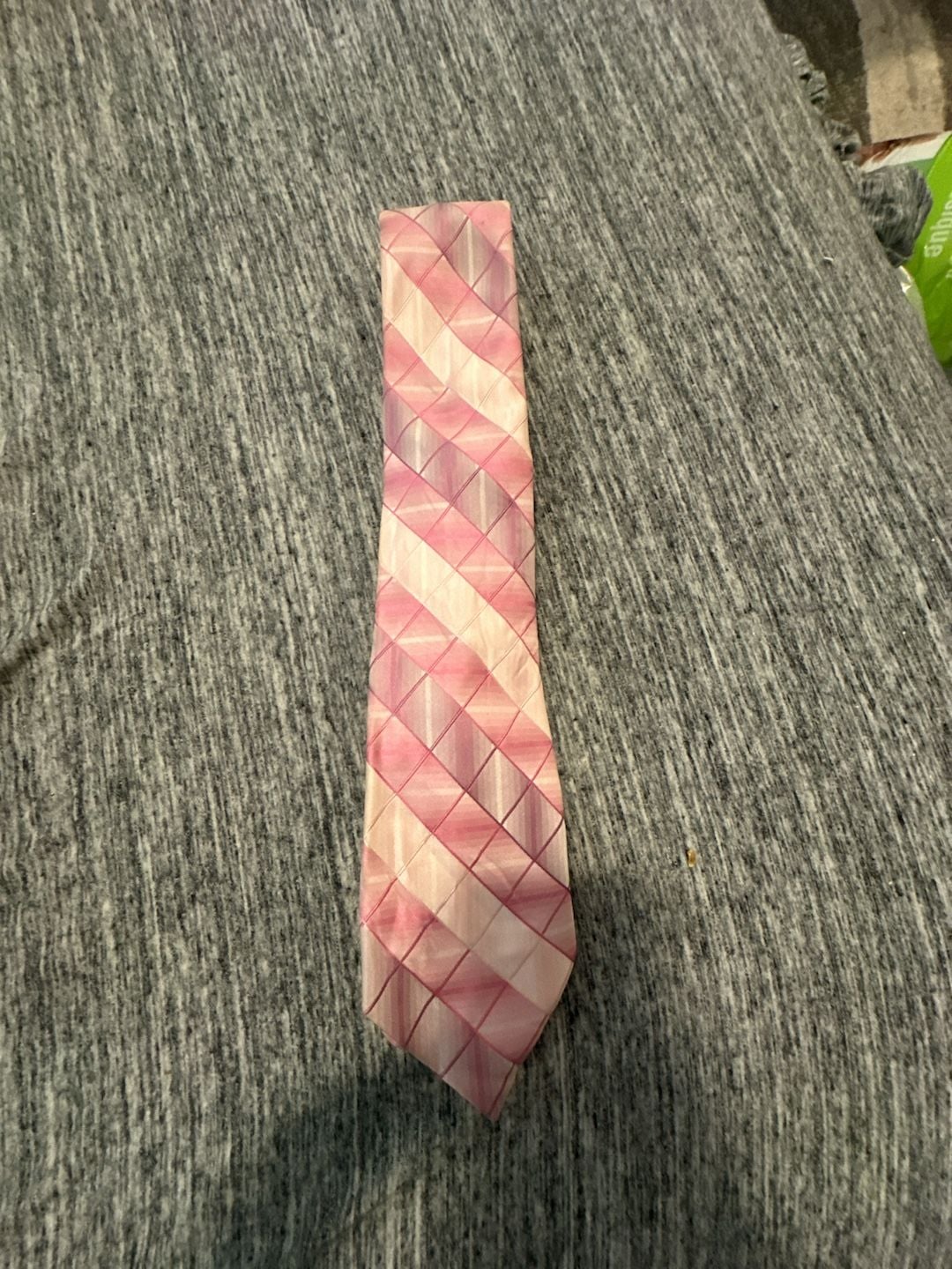 Stafford Performance Pink Diamond Geometric Silk Necktie 1
