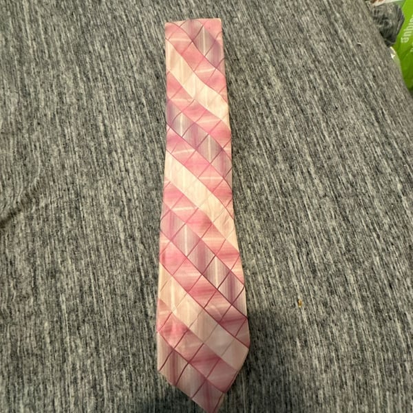 Stafford Performance Pink Diamond Geometric Silk Necktie