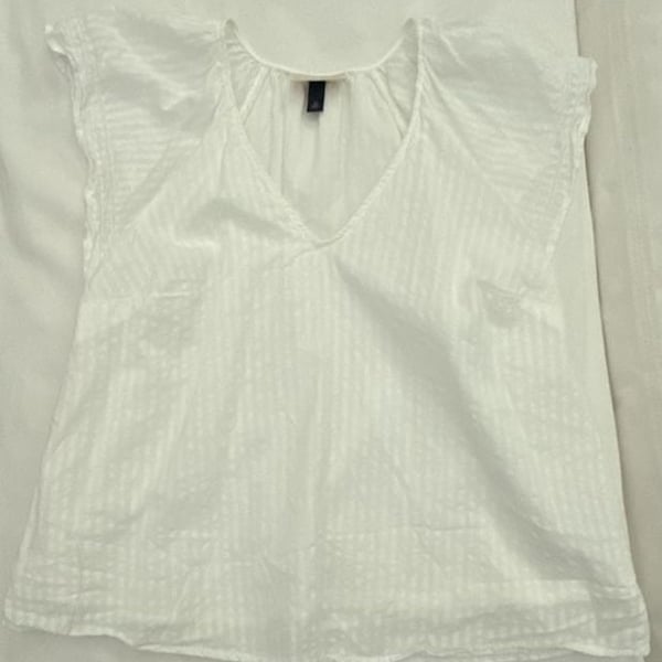 Universal Thread White Cotton Swiss Dot V-Neck Flutter Cap Sleeve Top Size XS