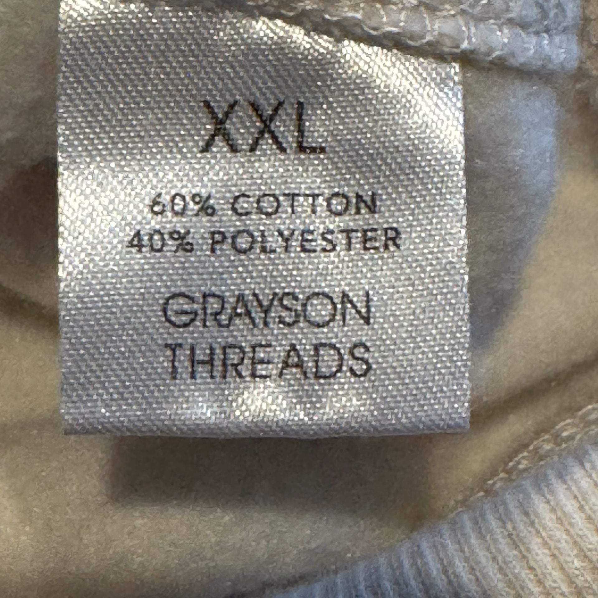 Barbie Grayson Threads Women’s XXL Beautiful in Every Shade Graphic Sweatshirt 7