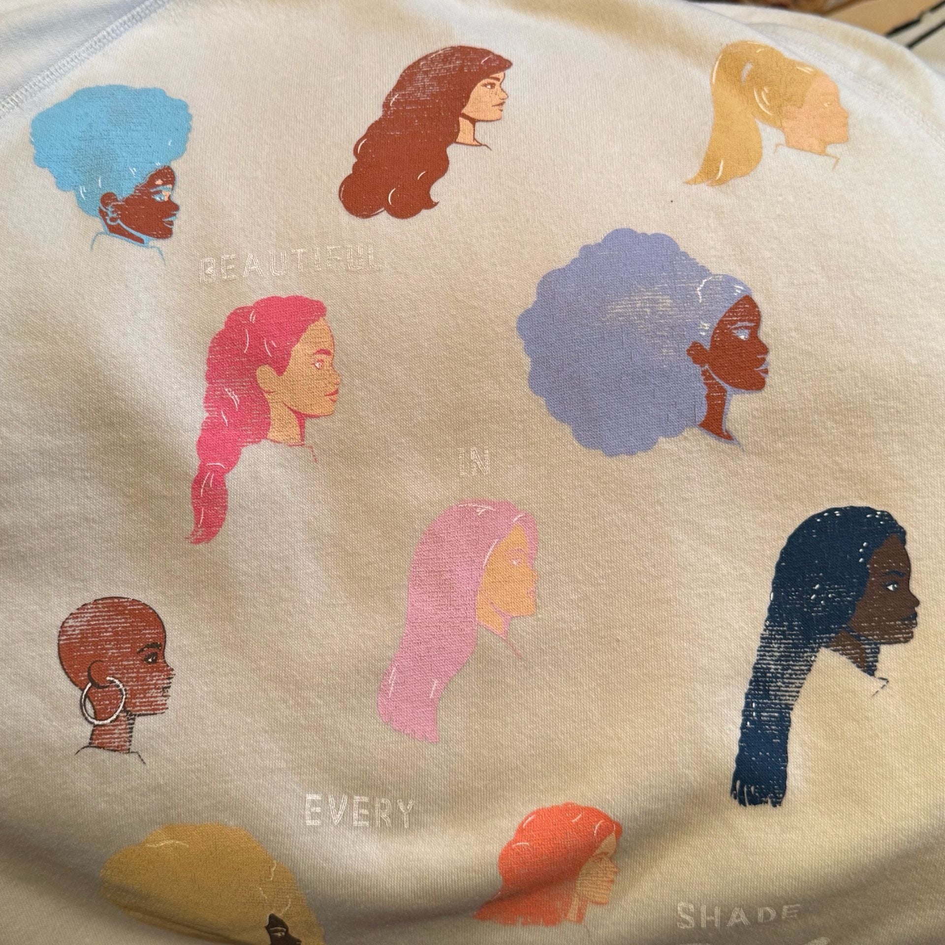 Barbie Grayson Threads Women’s XXL Beautiful in Every Shade Graphic Sweatshirt 10