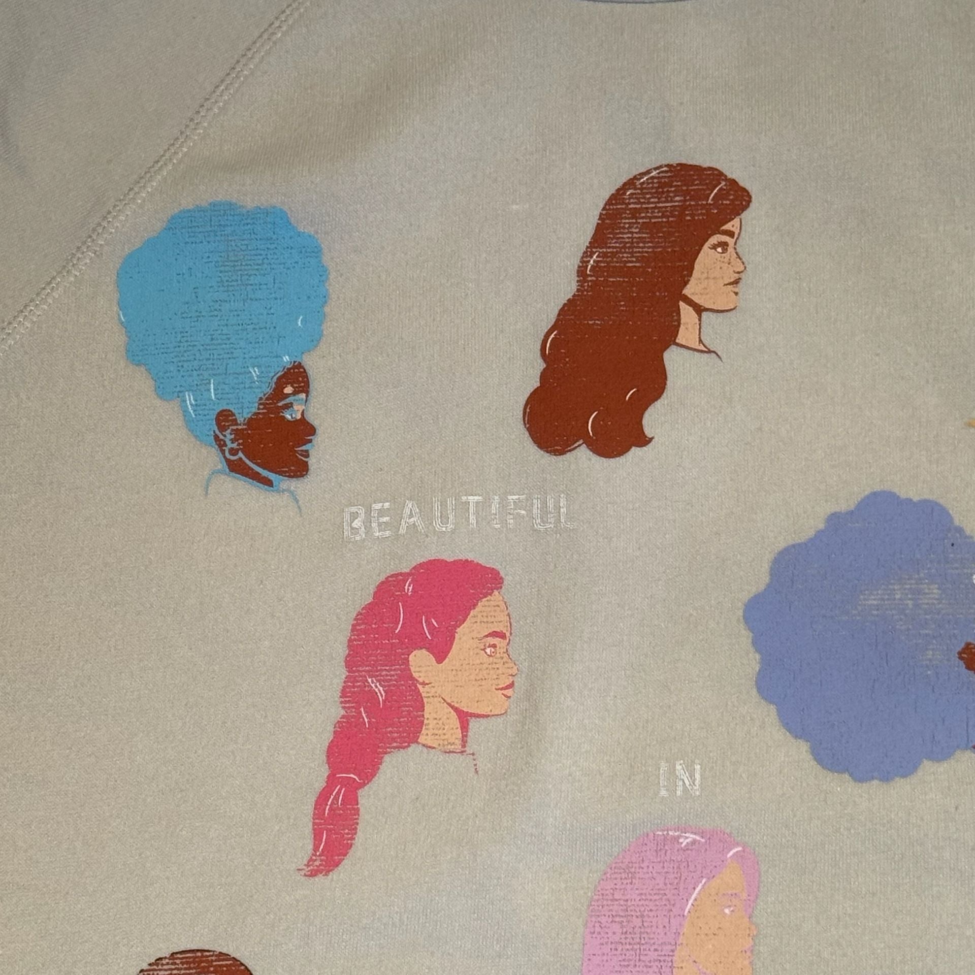 Barbie Grayson Threads Women’s XXL Beautiful in Every Shade Graphic Sweatshirt 12