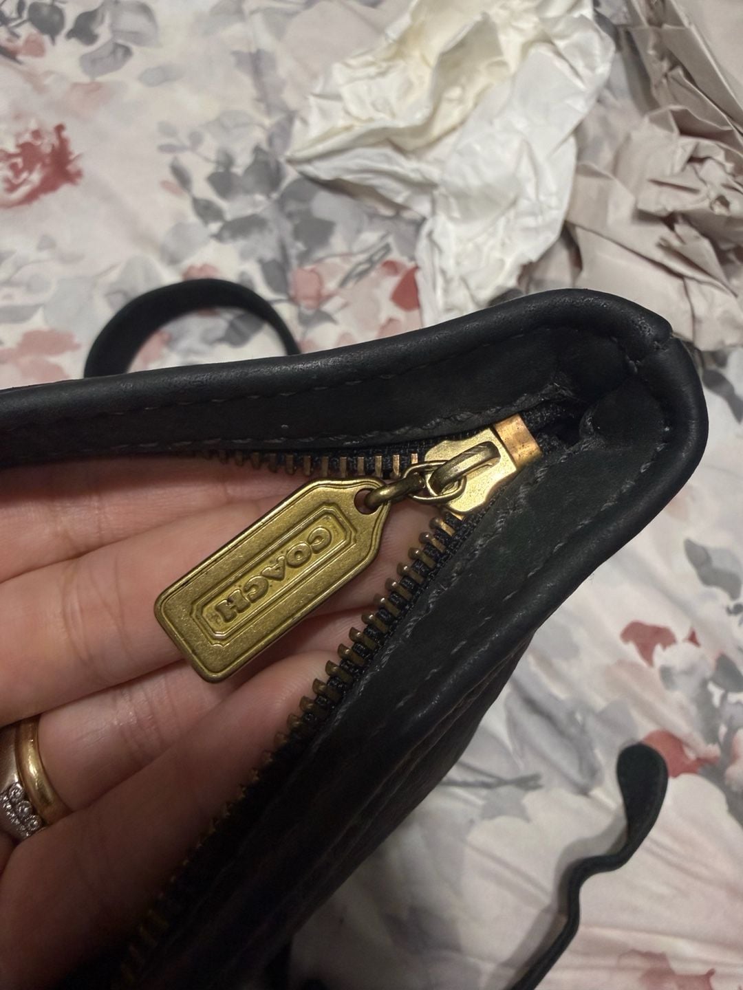 Vintage Coach Black Leather Equestrian Slim Bucket Bag Shoulder Bag 9