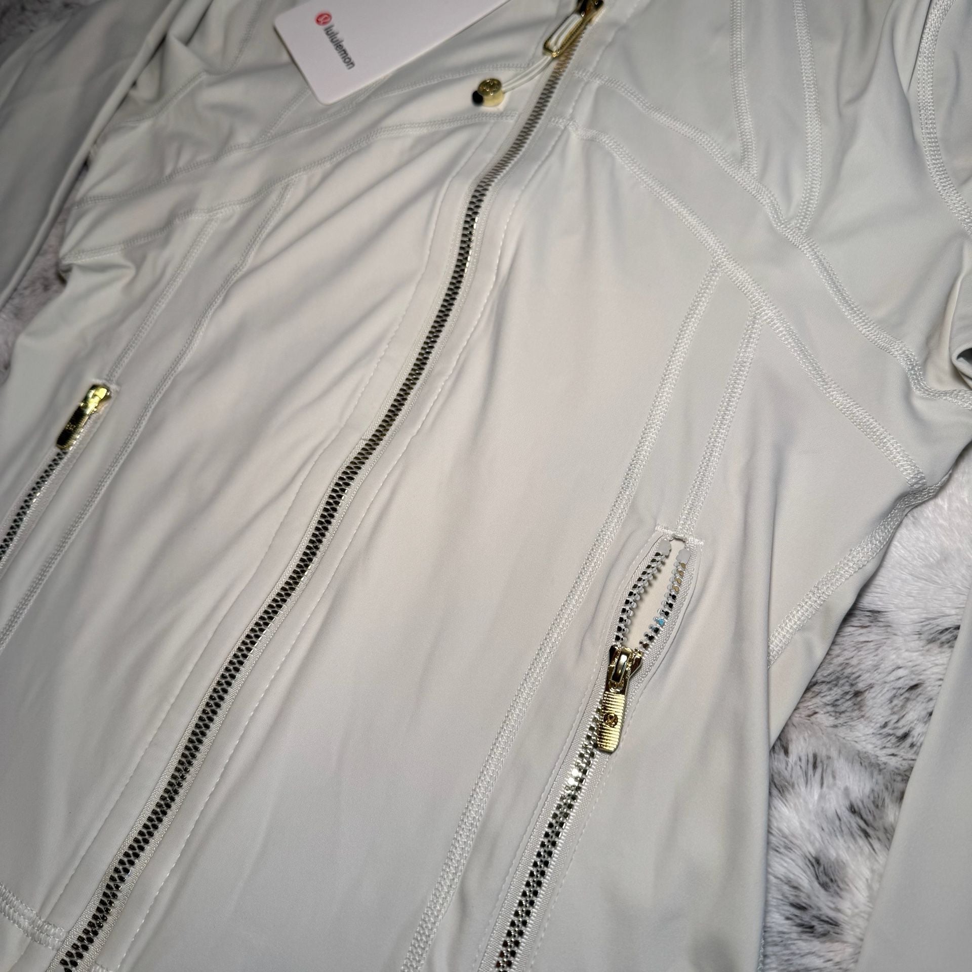 Lululemon Define Cropped Jacket Nulu Size 8 Bone Gold 3