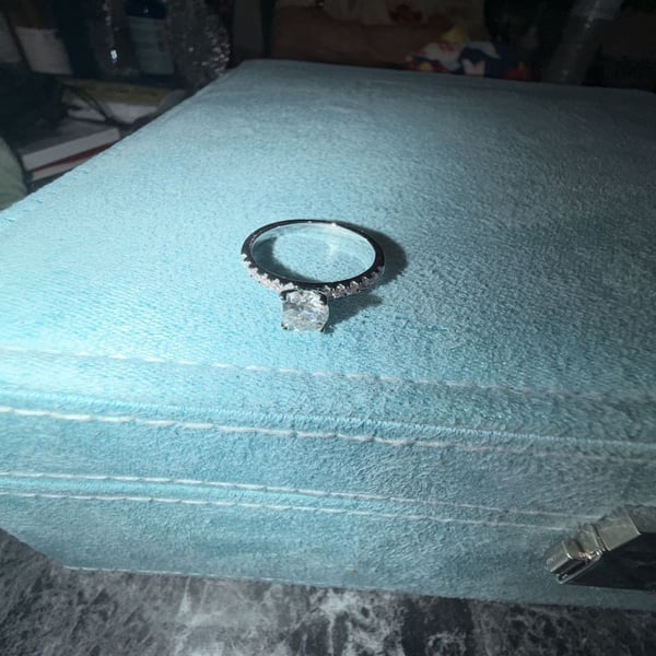GRA 1.20 CTW Round Cut moissanite ring size 9