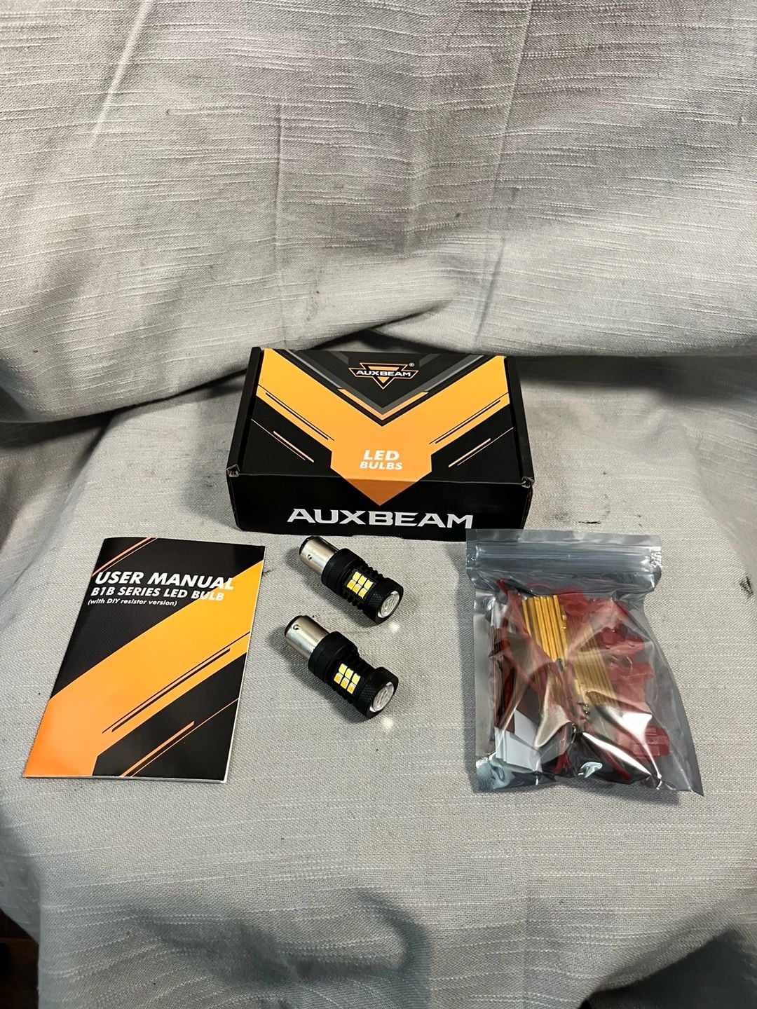 Auxbeam B1B Series LED Bulbs 1157 / BAY15D Amber & White Switchback with Resistor Kit 1