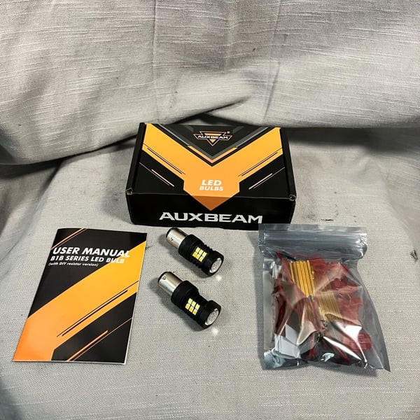 Auxbeam B1B Series LED Bulbs 1157 / BAY15D Amber & White Switchback with Resistor Kit