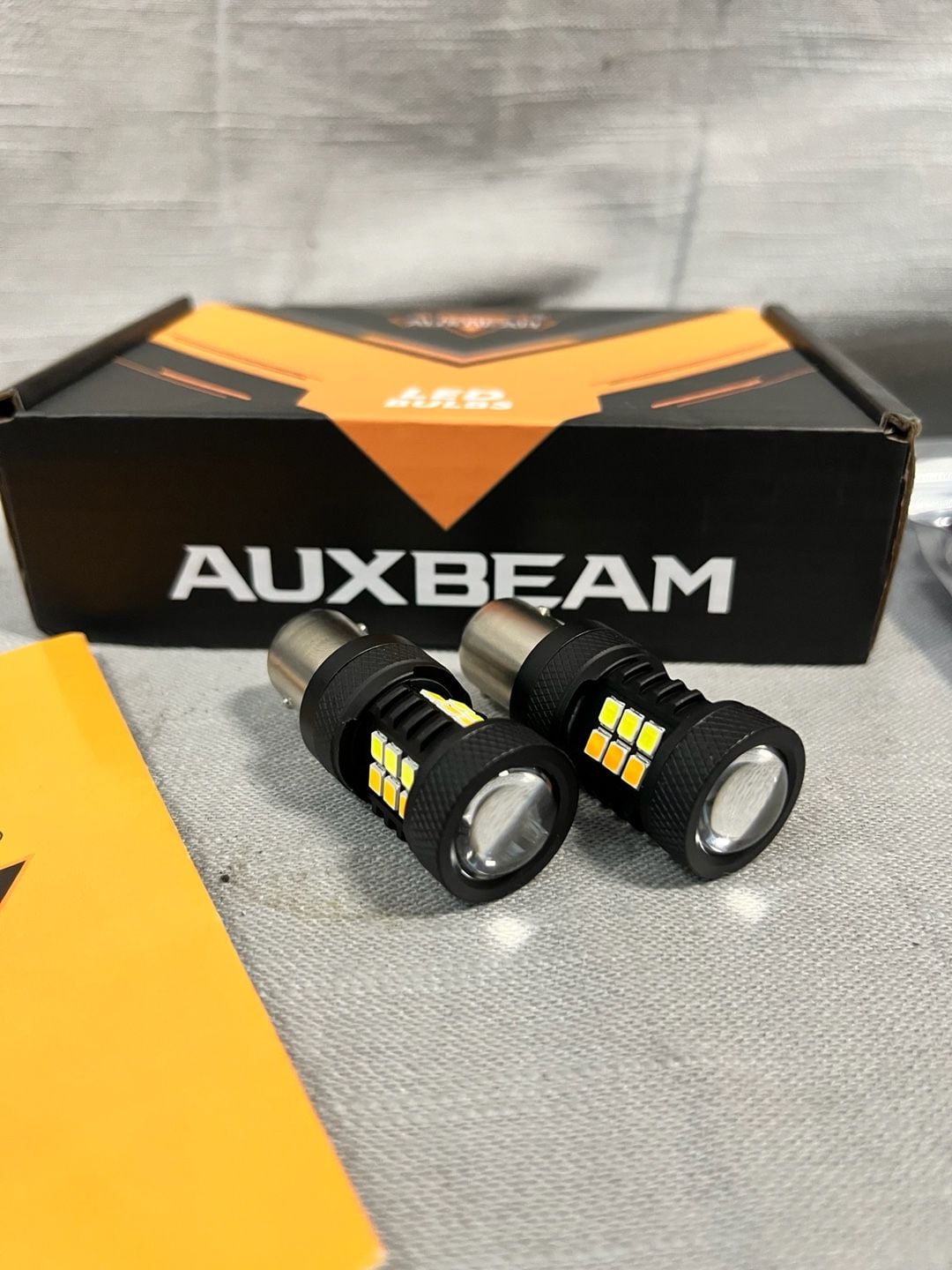 Auxbeam B1B Series LED Bulbs 1157 / BAY15D Amber & White Switchback with Resistor Kit 17