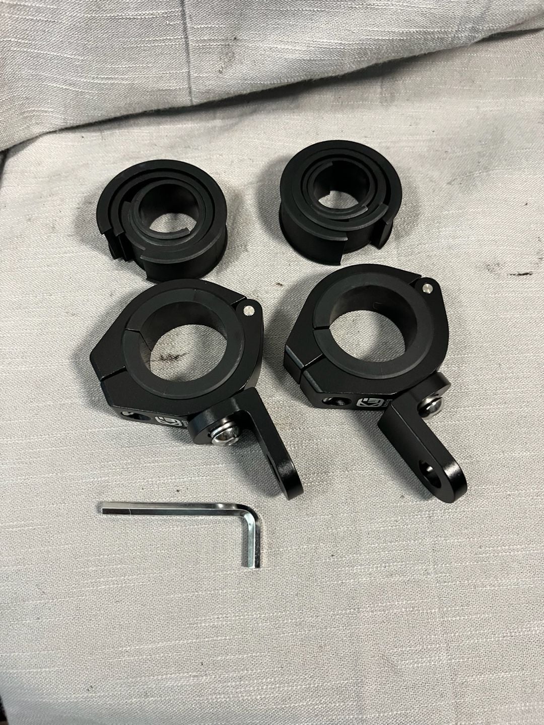 Kewig Motorcycle and Bicycle Handlebar Roll Bar Clamp Mount Brackets with Inserts and Allen Wrench 1