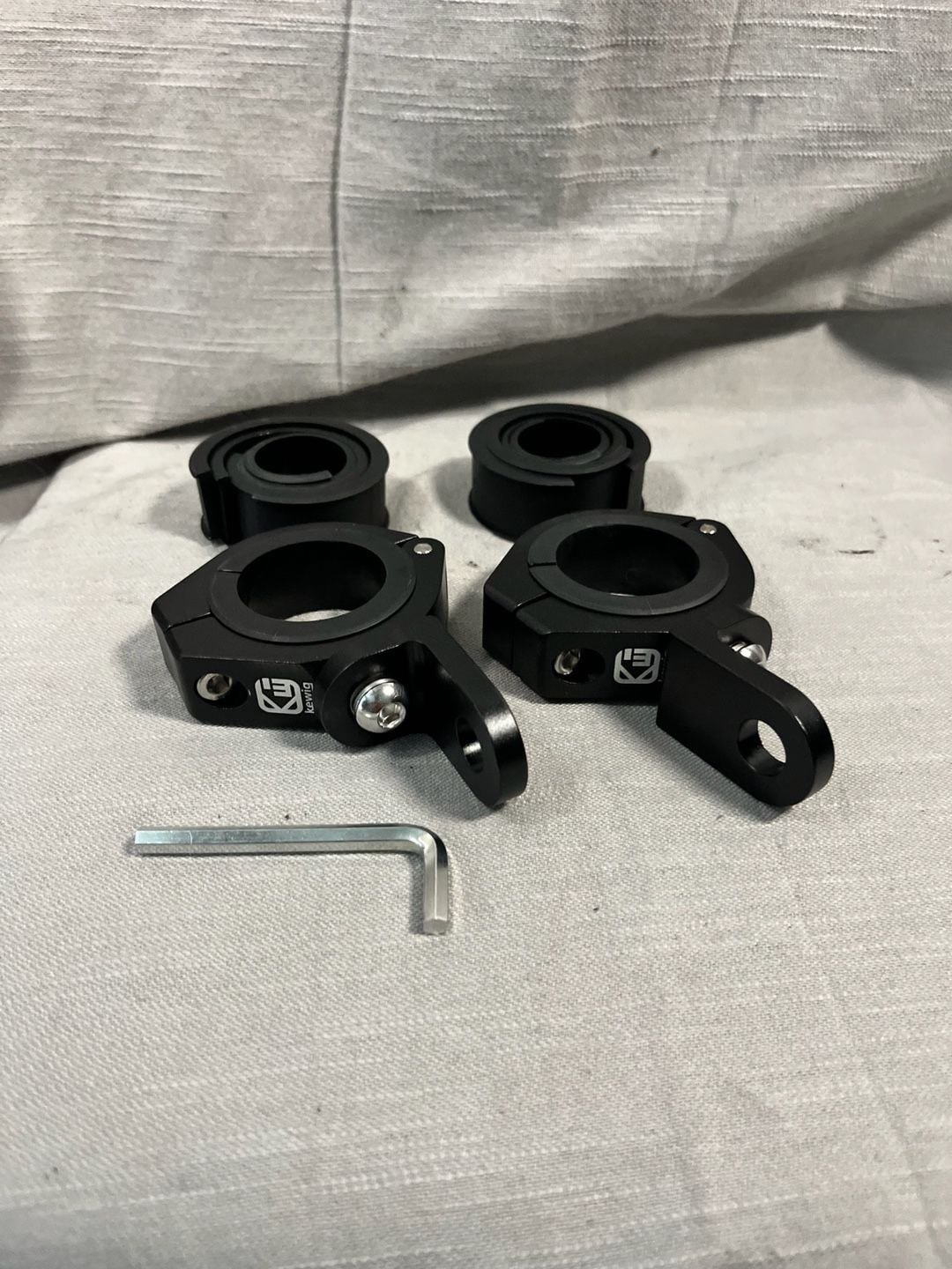 Kewig Motorcycle and Bicycle Handlebar Roll Bar Clamp Mount Brackets with Inserts and Allen Wrench 4