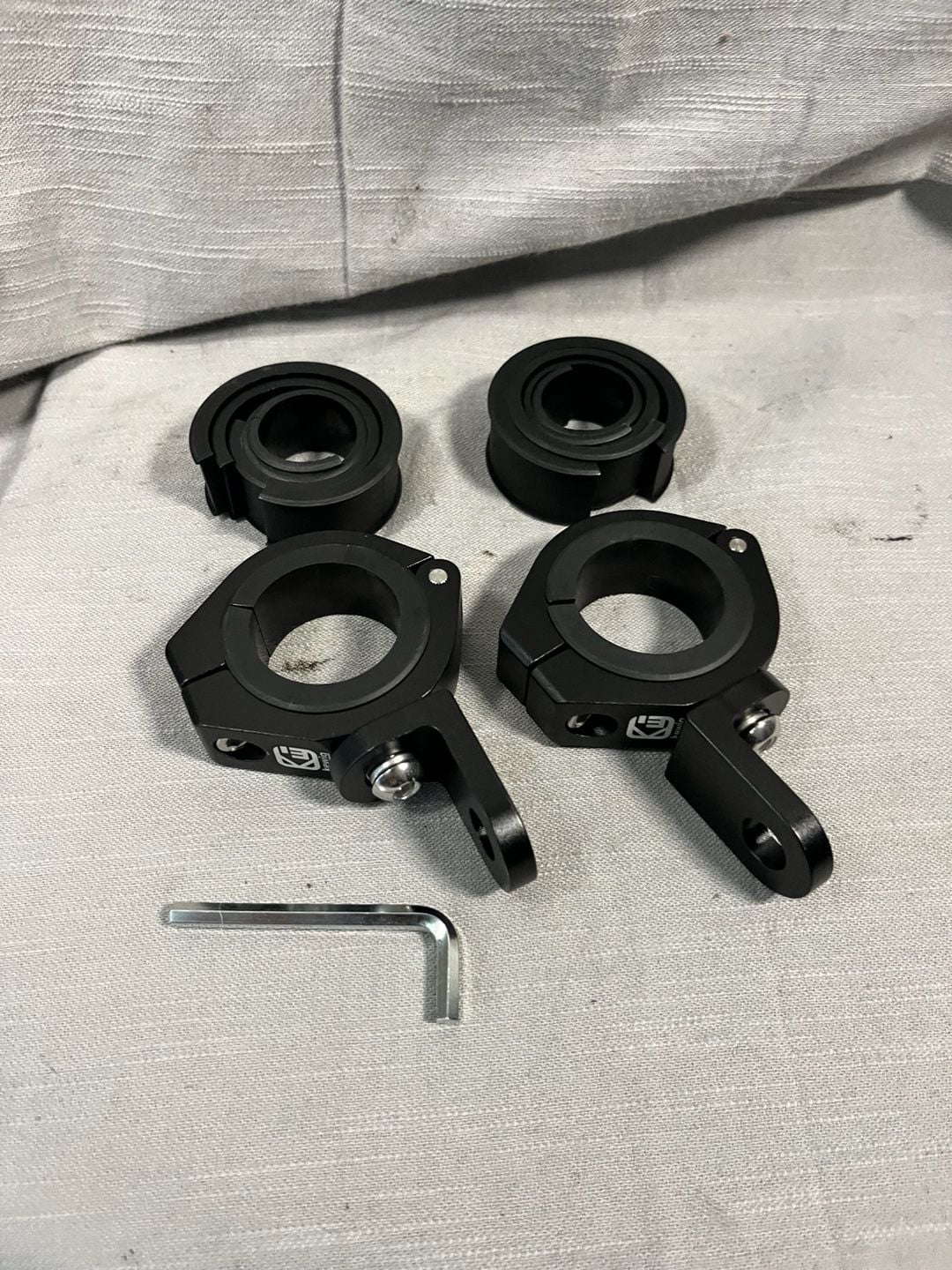 Kewig Motorcycle and Bicycle Handlebar Roll Bar Clamp Mount Brackets with Inserts and Allen Wrench 6