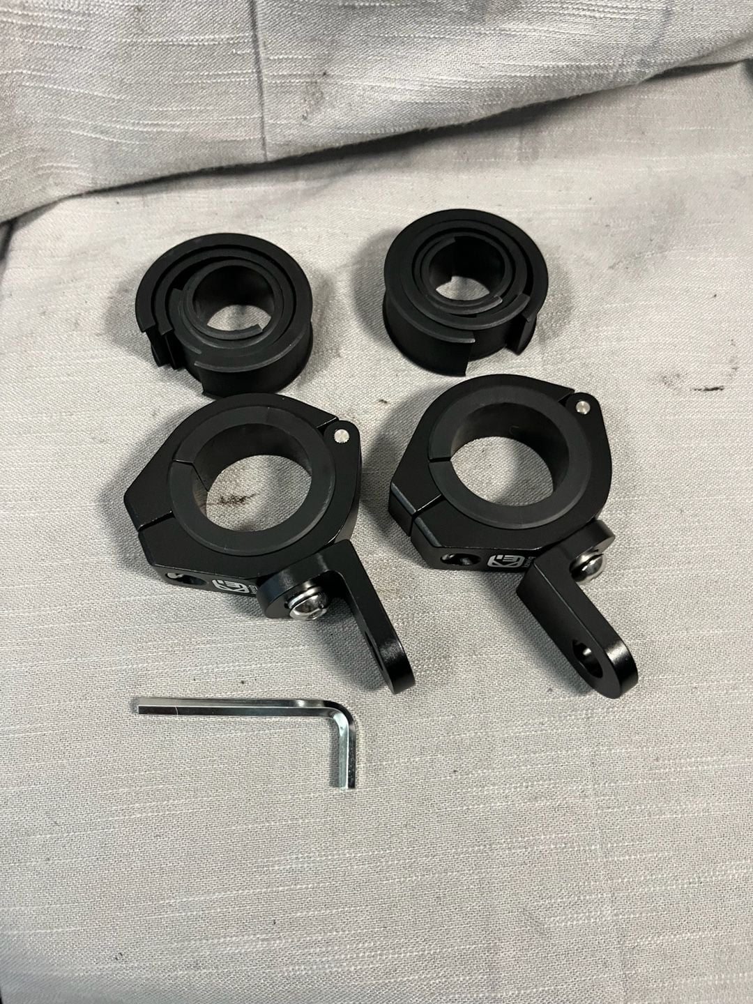 Kewig Motorcycle and Bicycle Handlebar Roll Bar Clamp Mount Brackets with Inserts and Allen Wrench 7