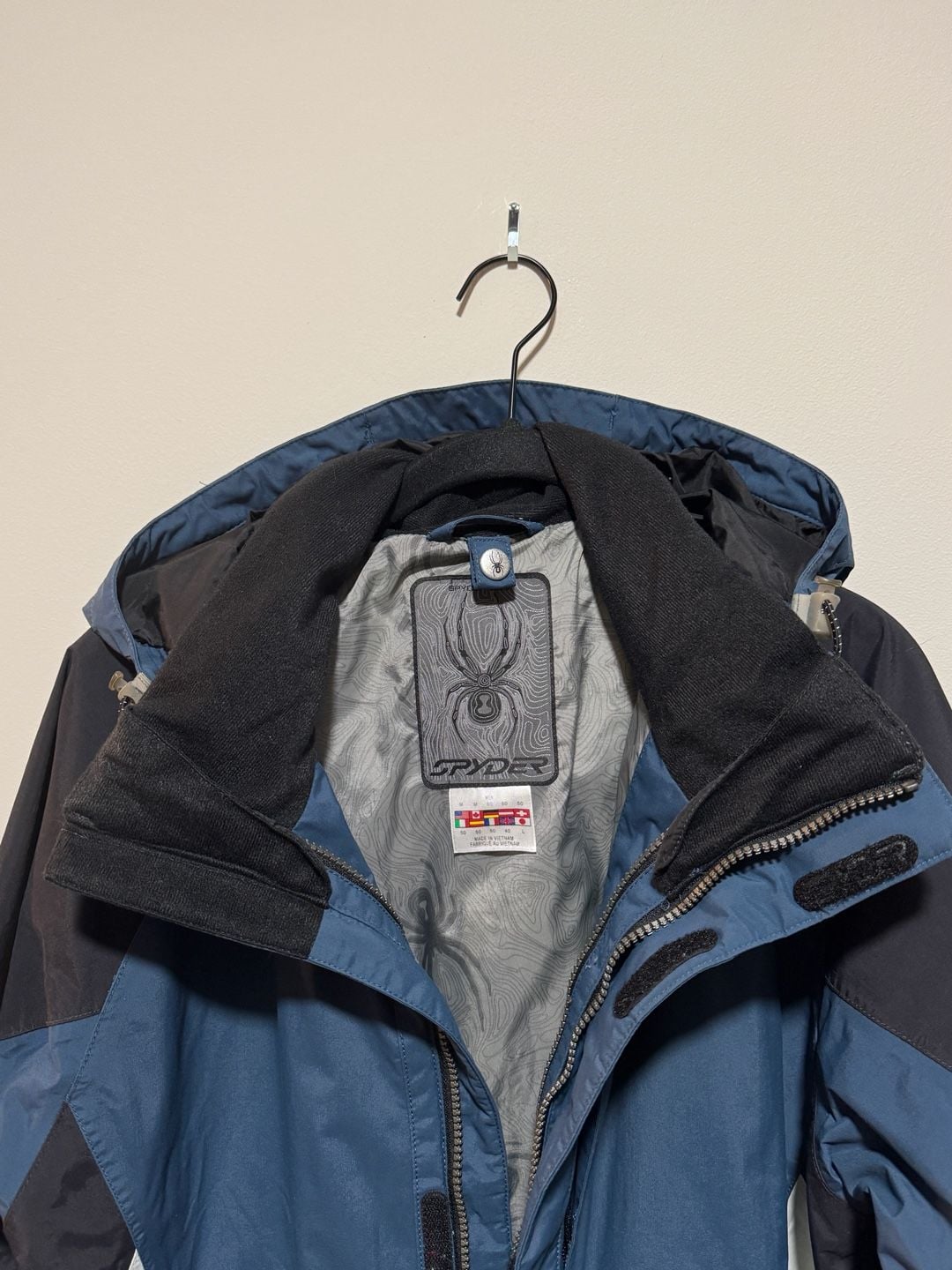 Spyder Men’s Ski Snow Jacket Blue Black White Colorblock Removable Hood 7
