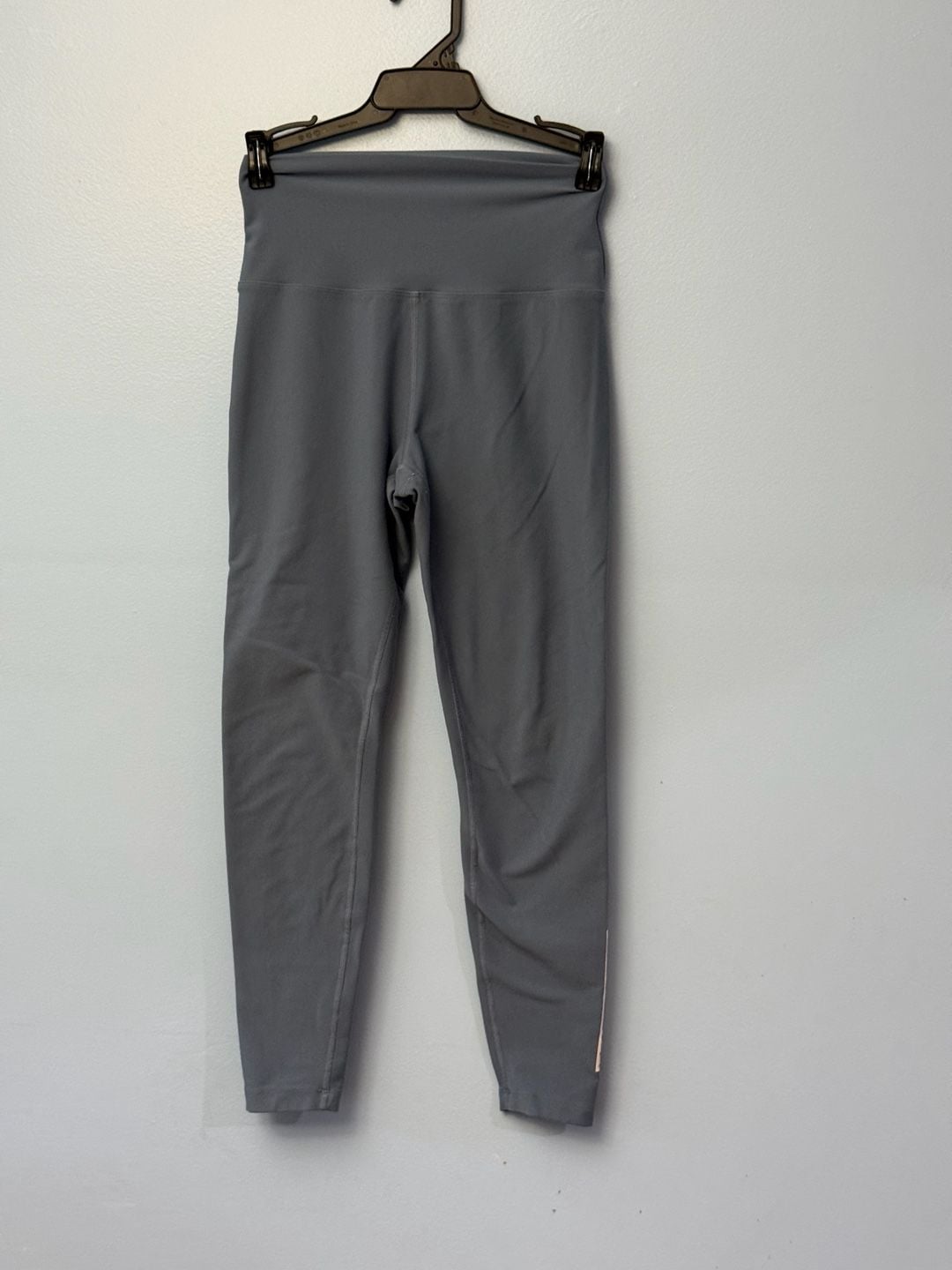 Peloton High-Rise 7/8 Legging with Side Logo, Grey, Size S 2