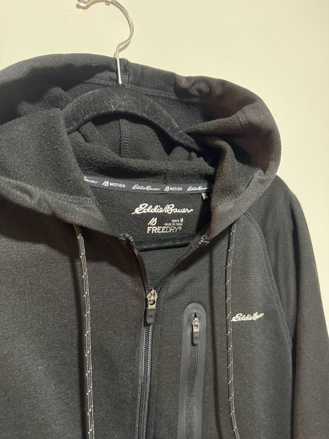 Eddie Bauer Motion FreeDry Men’s Medium Black Full Zip Performance Hoodie 4