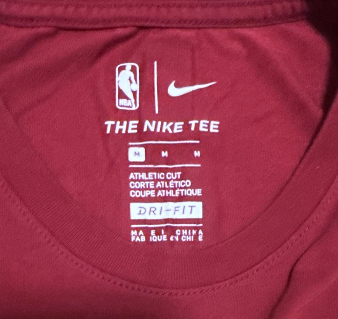Nike NBA LeBron James Cleveland Cavaliers #23 Red Dri-Fit T-Shirt Medium 4