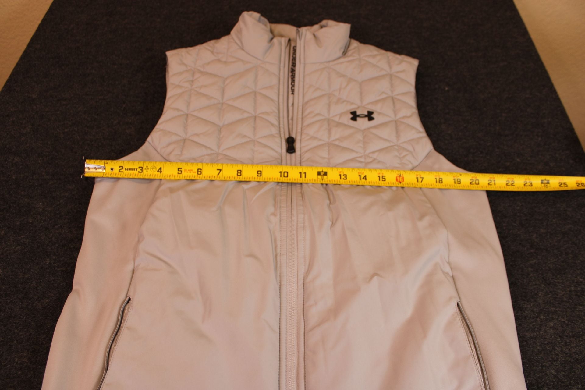 Under Armour ColdGearVest Medium Grey Quilted Full Zip Golf Gilet 13