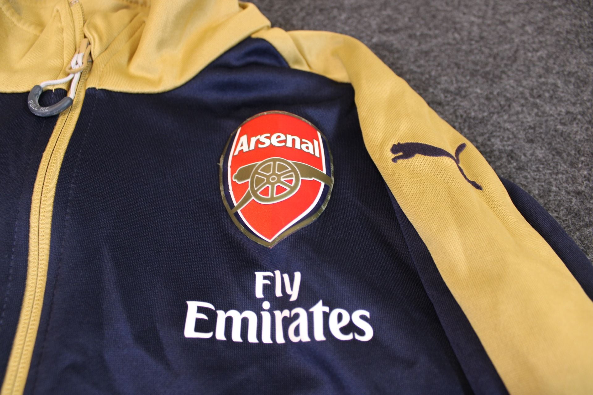 2015-16 Arsenal Puma Track Jacket Navy Gold Full Zip Fly Emirates 7