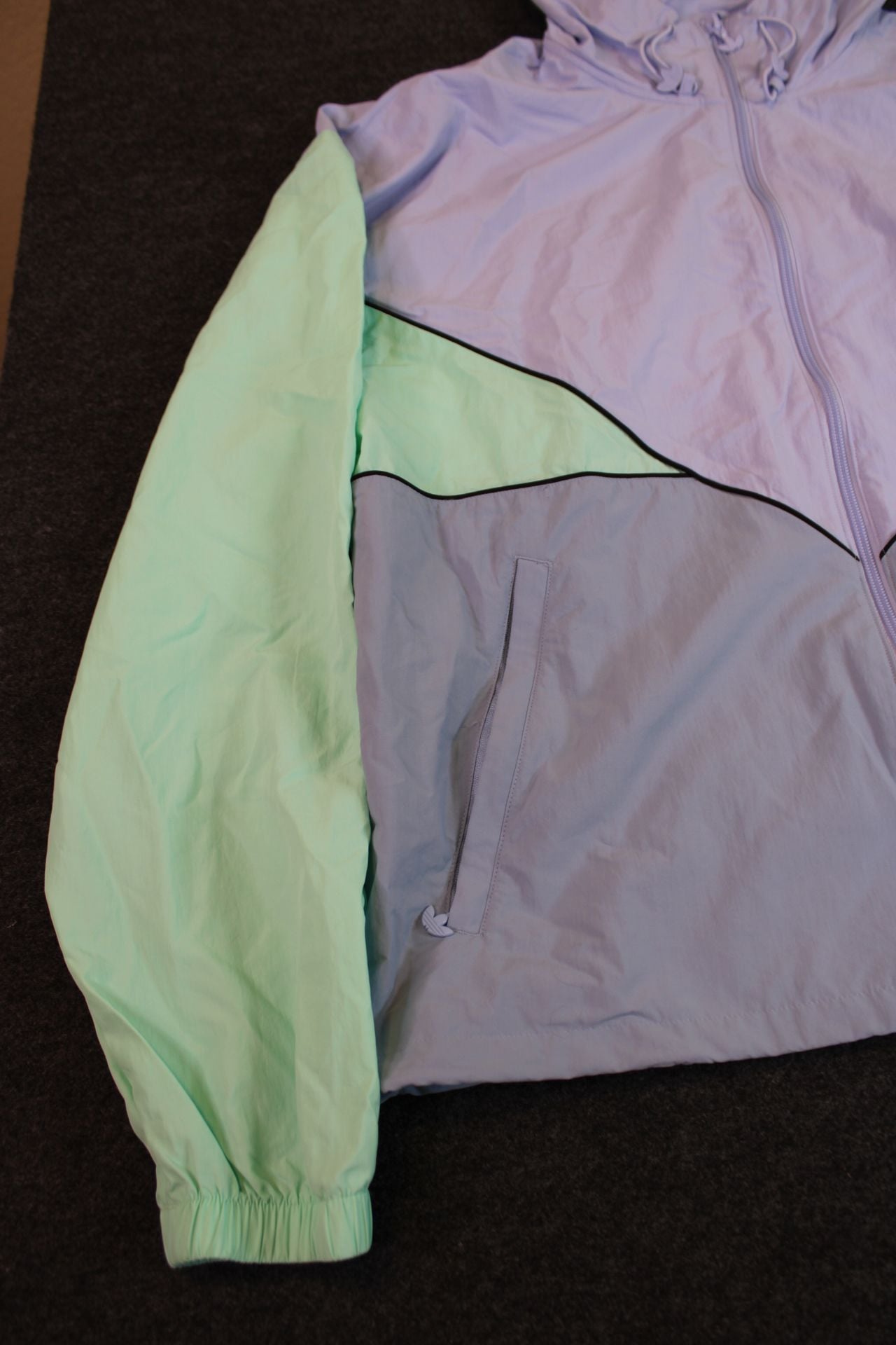 Adidas Originals Adicolor Windbreaker Jacket Ambient Sky Easy Green 3