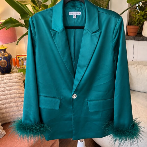 Sincerely Jules Emerald Green Satin Feather Cuff Sleeves Blazer Womens Medium Jewel Button