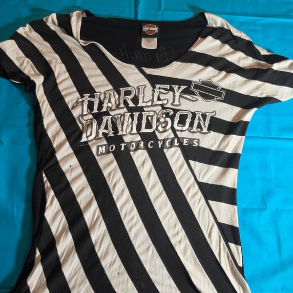 Harley-Davidson Women's Black and White Striped Short Sleeve Graphic Tee Size L Brandt's Wabash IN